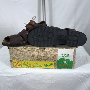 Naot Shoes - Naot Brown sandals size 40. Naot Shoes - Naot Brown sandals size 40.